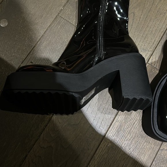 NWOT H&M Patent Leather heeled Boots - Picture 5 of 11